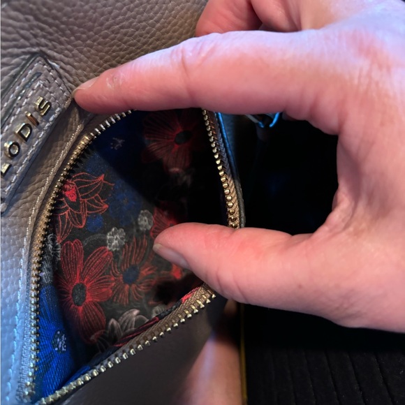 SALE - Lodis Crossbody Bag - Picture 4 of 5